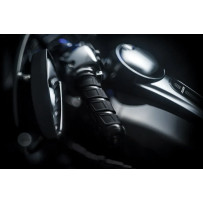 Kinetic™ Grips — 25.4 mm (1") handlebar, Black